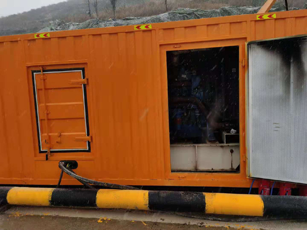 连南发电机出租 柴油发电机组电压低报警怎么办？