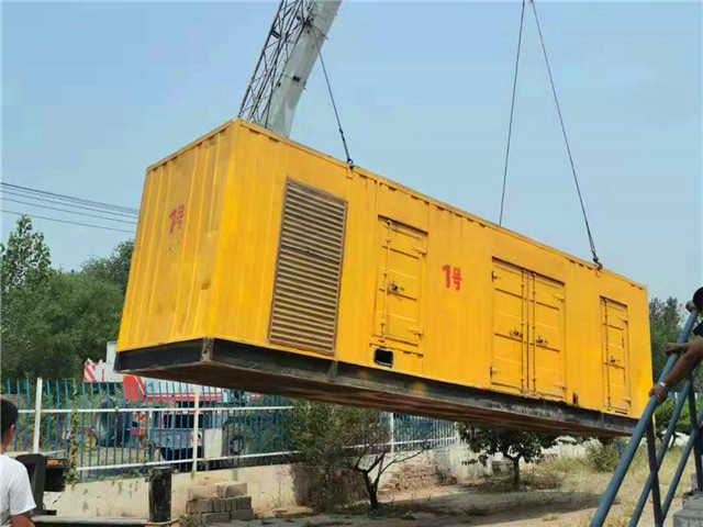 连南300KW柴油发电机组油耗是多少?