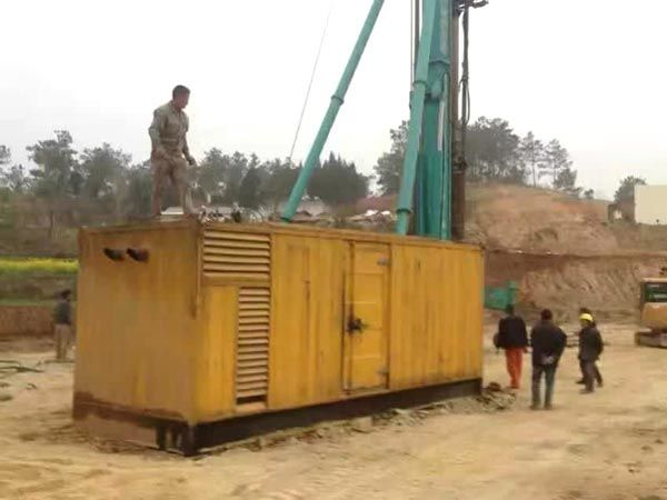 连南如何判断水冷式机油散热器密封件是否需要更换？